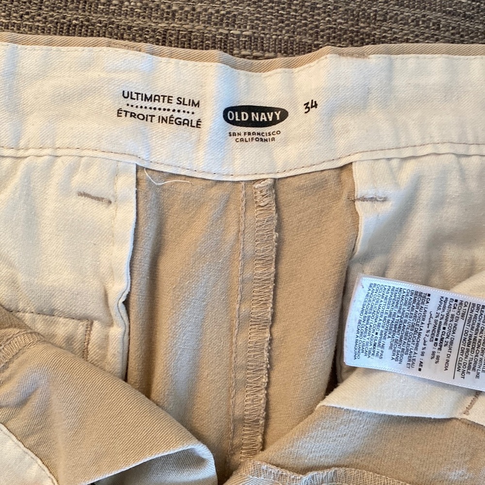 Old Navy Ultimate Slim chino shorts (size 34)